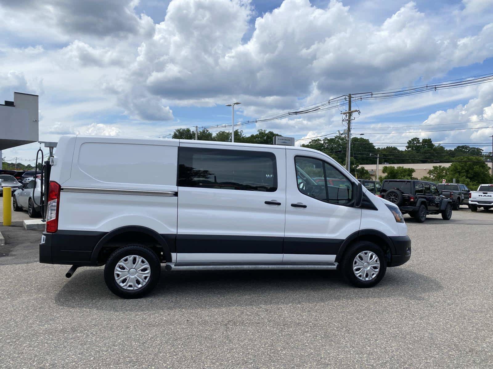 Used 2025 Ford Transit 250 Low Roof w/ Exterior Upgrade Package RWD image 2