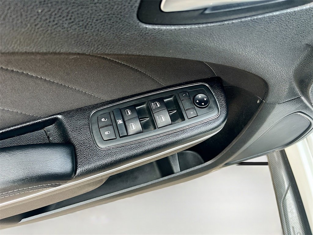 Used 2020 Dodge Charger Scat Pack image 17