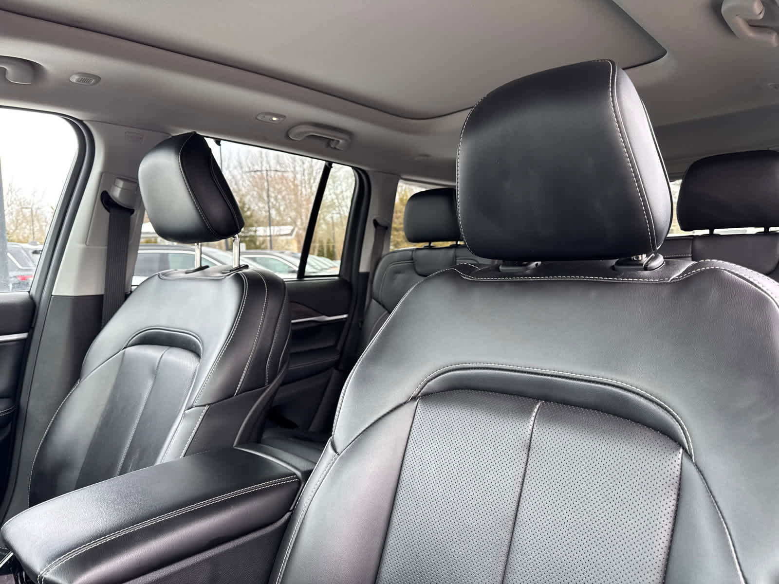 Used 2023 Jeep Grand Cherokee 4WD 4xe w/ Luxury Tech Group II image 15