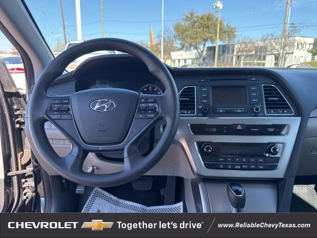 Used 2016 Hyundai Sonata SE image 17