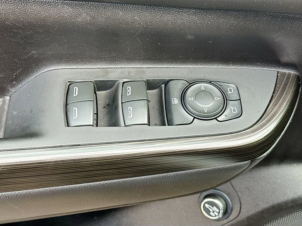 Used 2023 GMC Acadia SLT FWD image 19