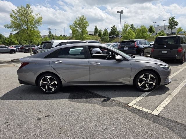 Used 2023 Hyundai Elantra SEL w/ Convenience Package FWD image 6