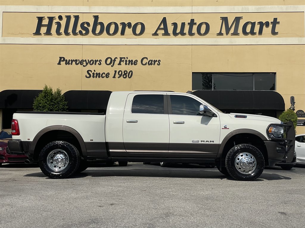 Used 2021 RAM 3500 Limited image 4