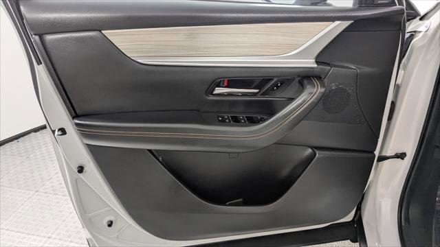 Used 2024 MAZDA CX-90 Plug-In Hybrid w/ Premium Pkg image 13