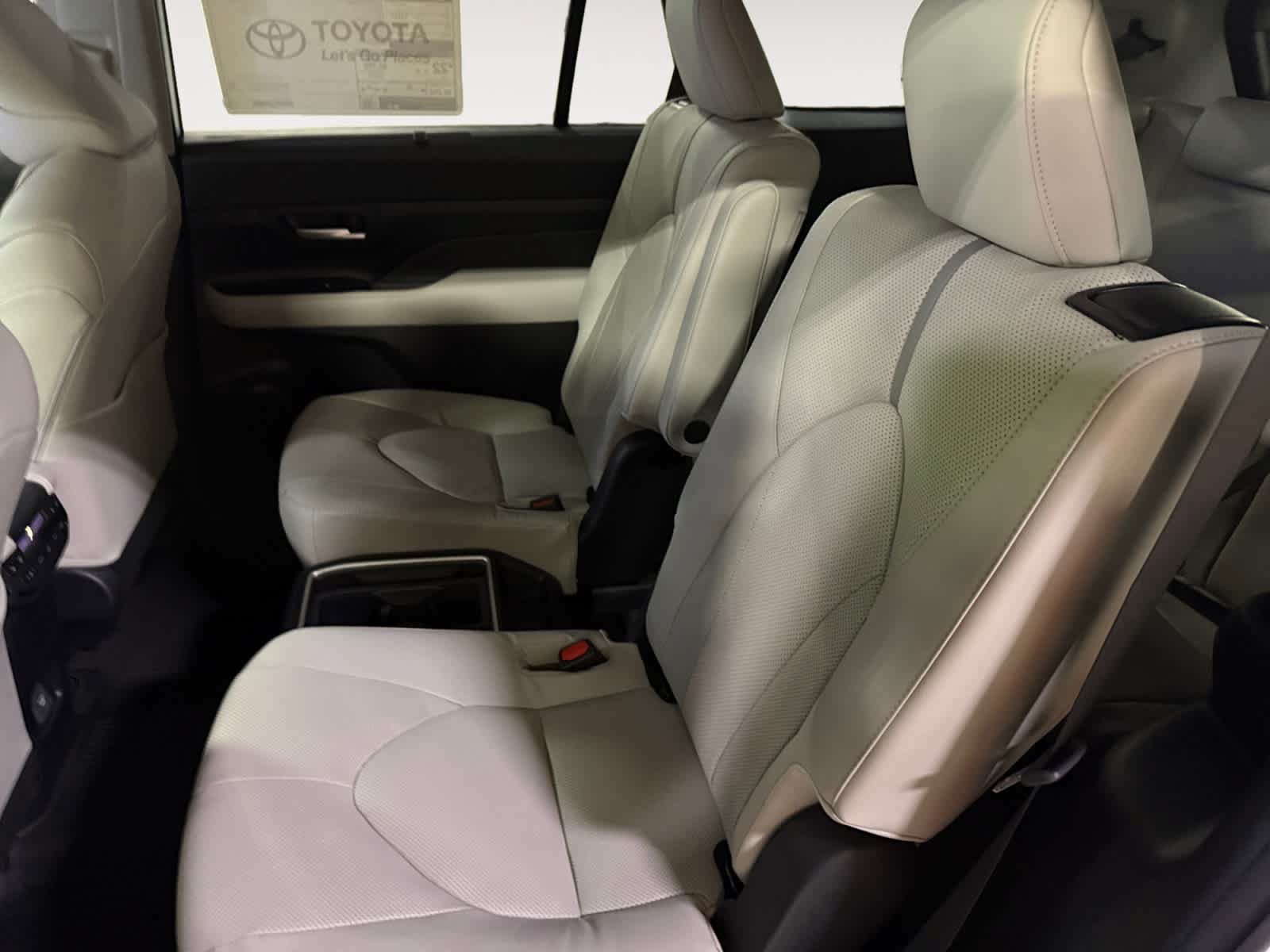 New 2026 Toyota Grand Highlander AWD image 17