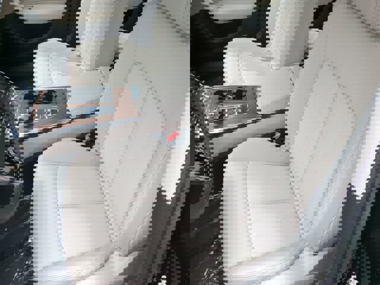 Used 2025 Audi A6 Premium image 16