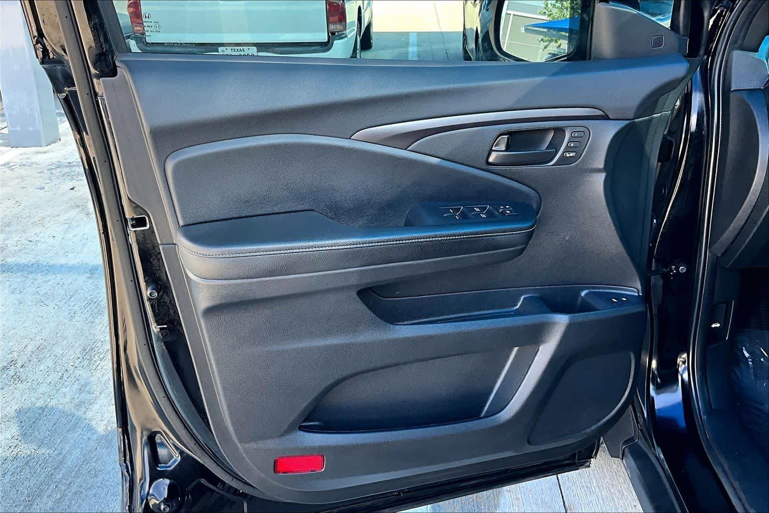 Used 2022 Honda Passport EX-L image 22