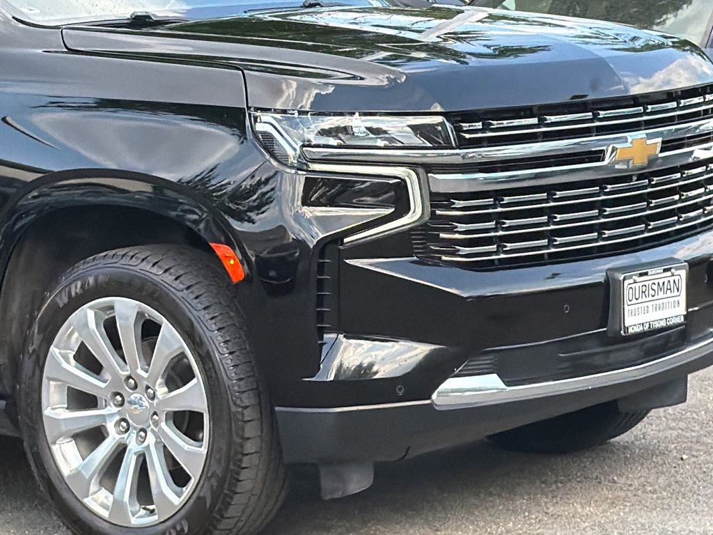 Used 2021 Chevrolet Suburban Premier AWD/4WD image 5