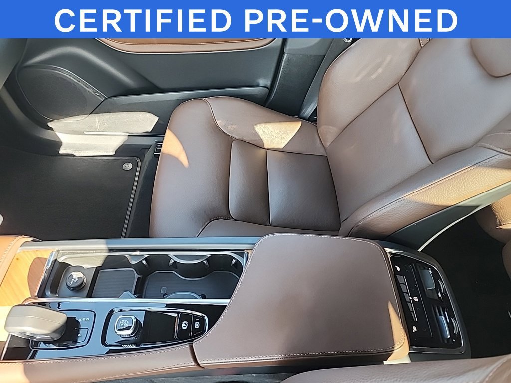 Certified 2024 Volvo XC90 T8 Plus w/ Protection Package Premier AWD/4WD image 12