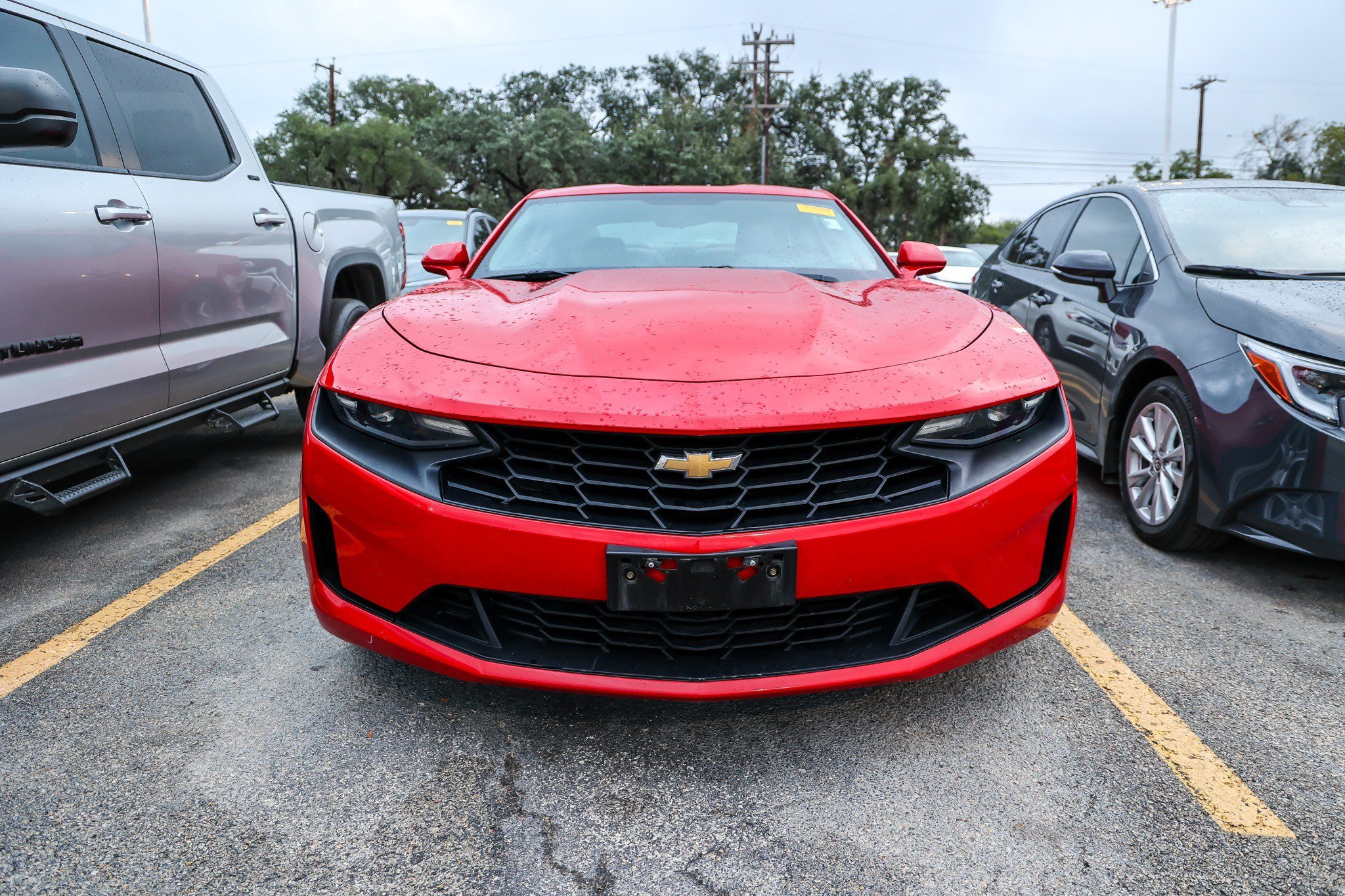 Used 2019 Chevrolet Camaro LT RWD image 4