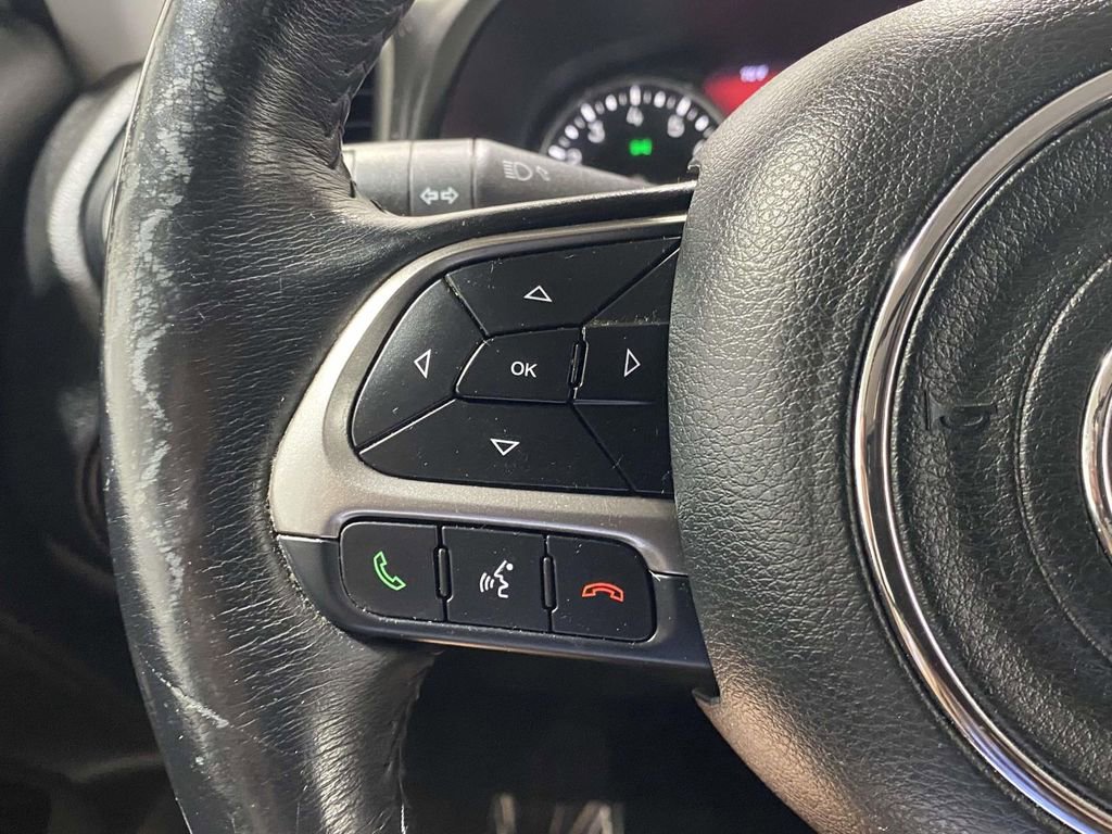 Used 2021 Jeep Renegade Limited w/ Trailer Tow Group AWD/4WD image 22