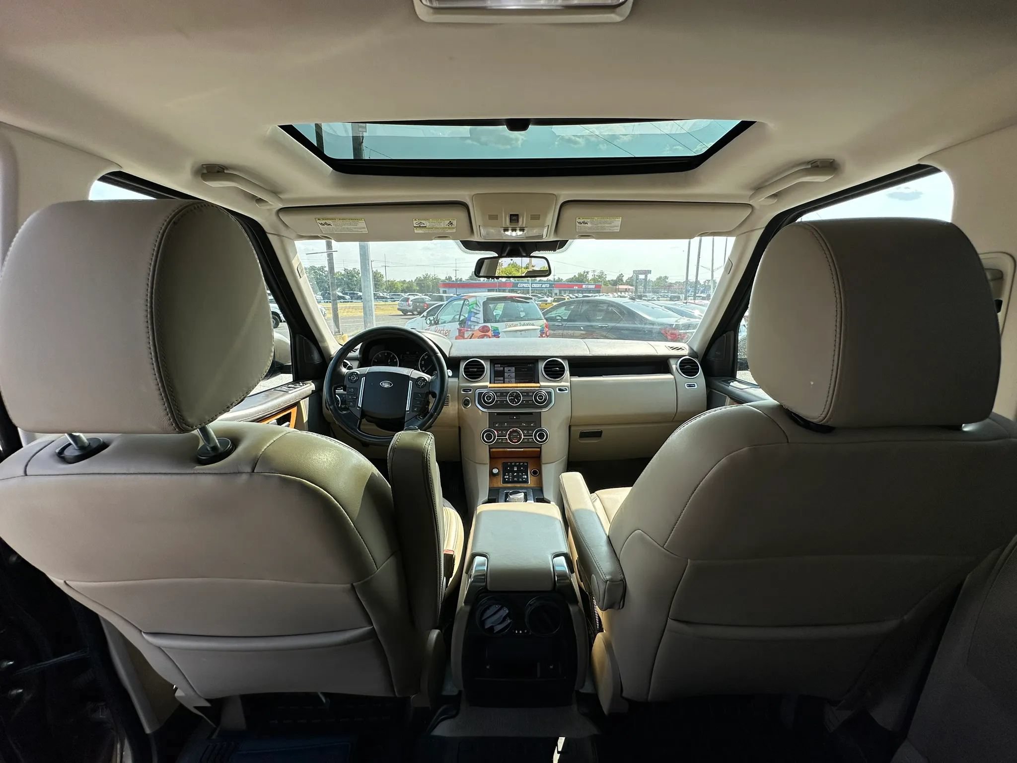 Used 2015 Land Rover LR4 HSE LUX AWD/4WD image 14