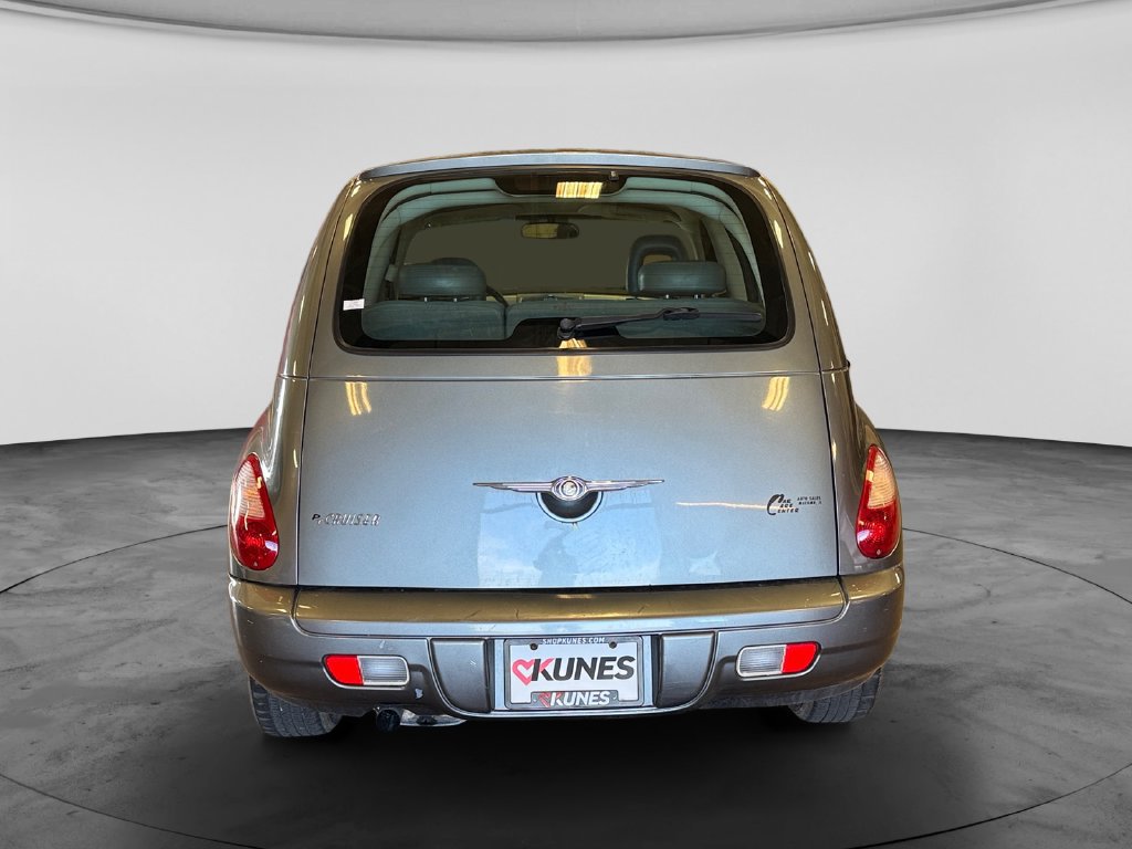 Used 2008 Chrysler PT Cruiser FWD image 7