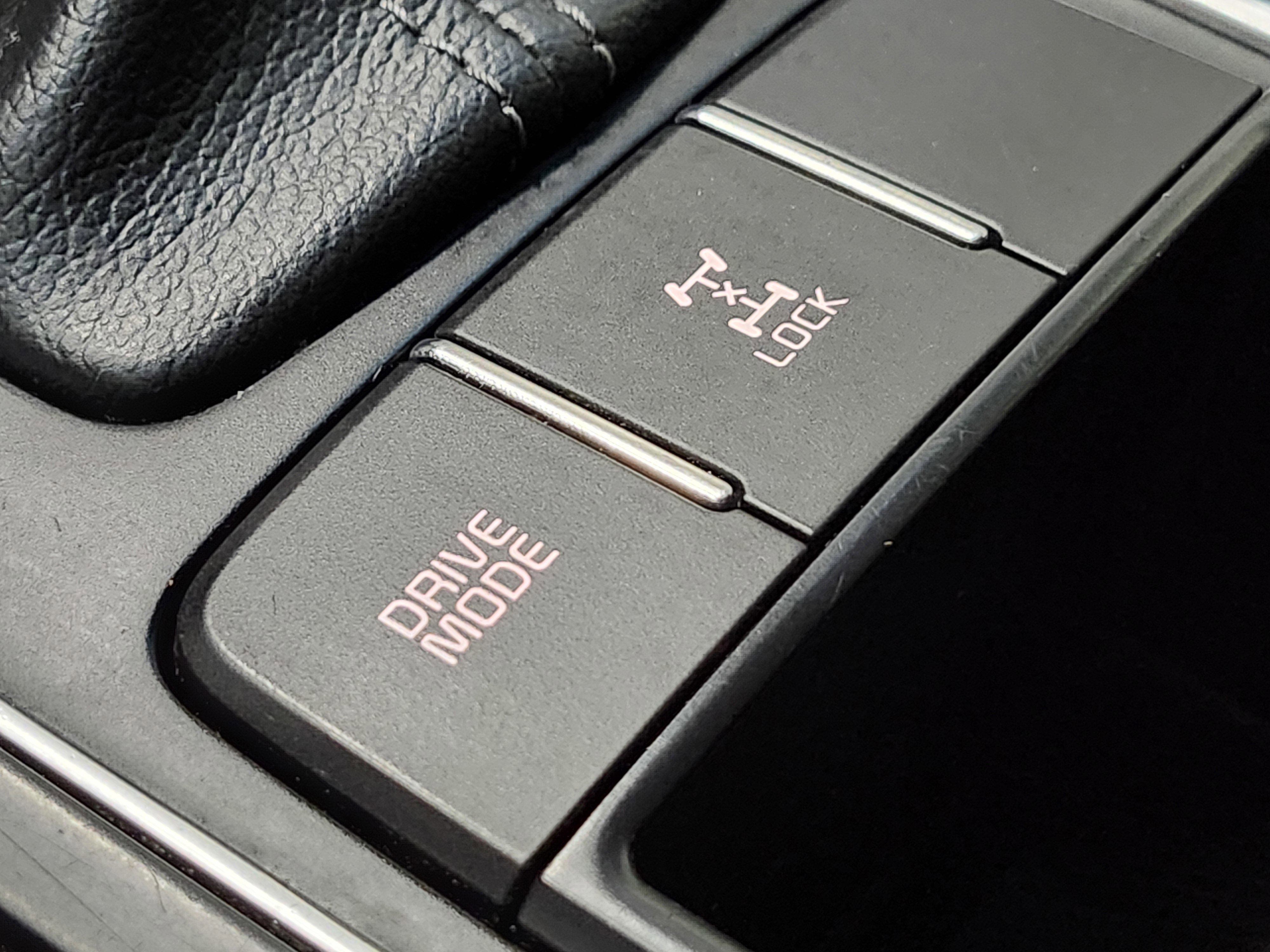 Used 2020 Kia Sorento LX V6 image 31