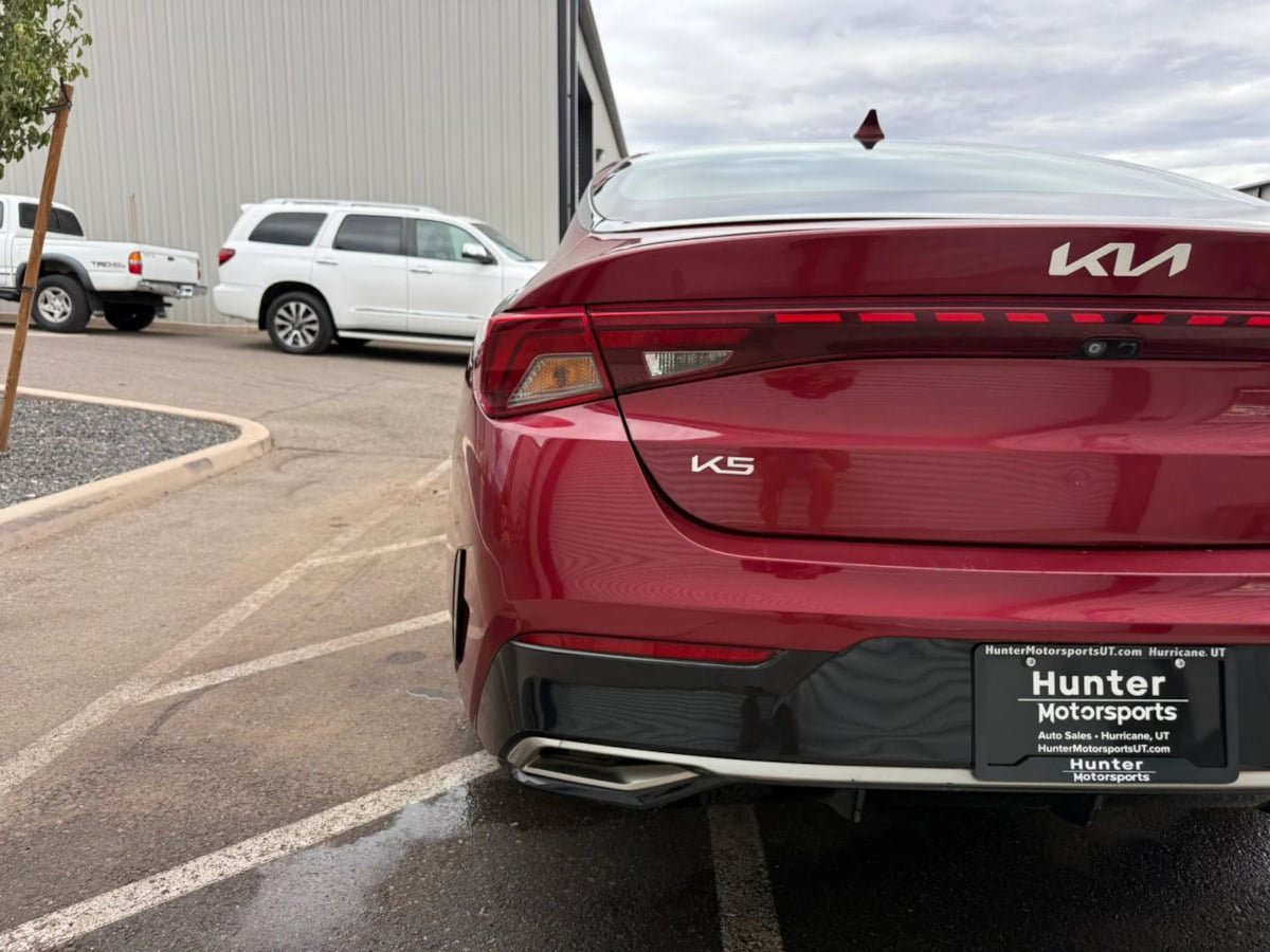 Used 2022 Kia K5 LXS FWD image 17