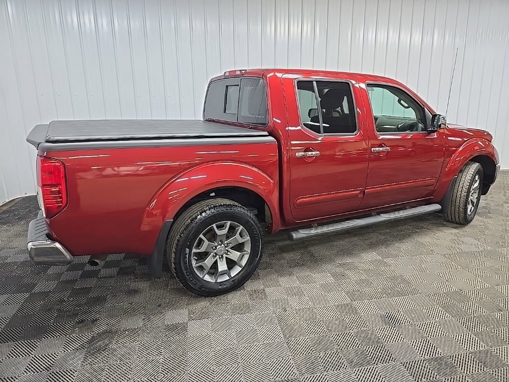 Used 2019 Nissan Frontier SL image 3