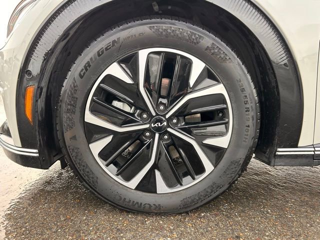 Used 2022 Kia EV6 Wind w/ Wind Technology Package image 9