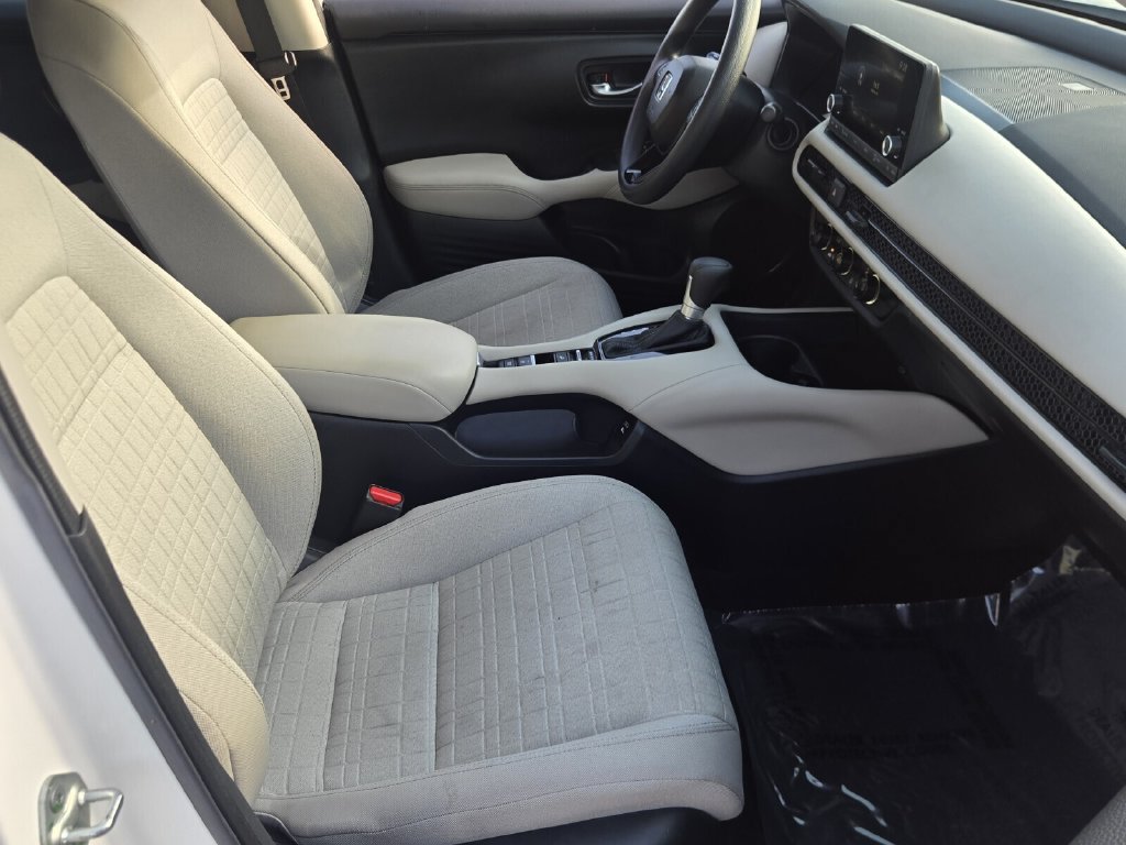 Certified 2024 Honda HR-V LX image 16