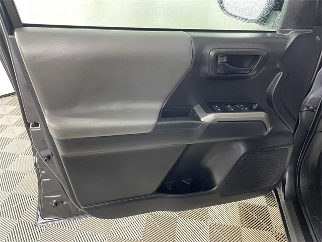 Used 2022 Toyota Tacoma SR5 image 15