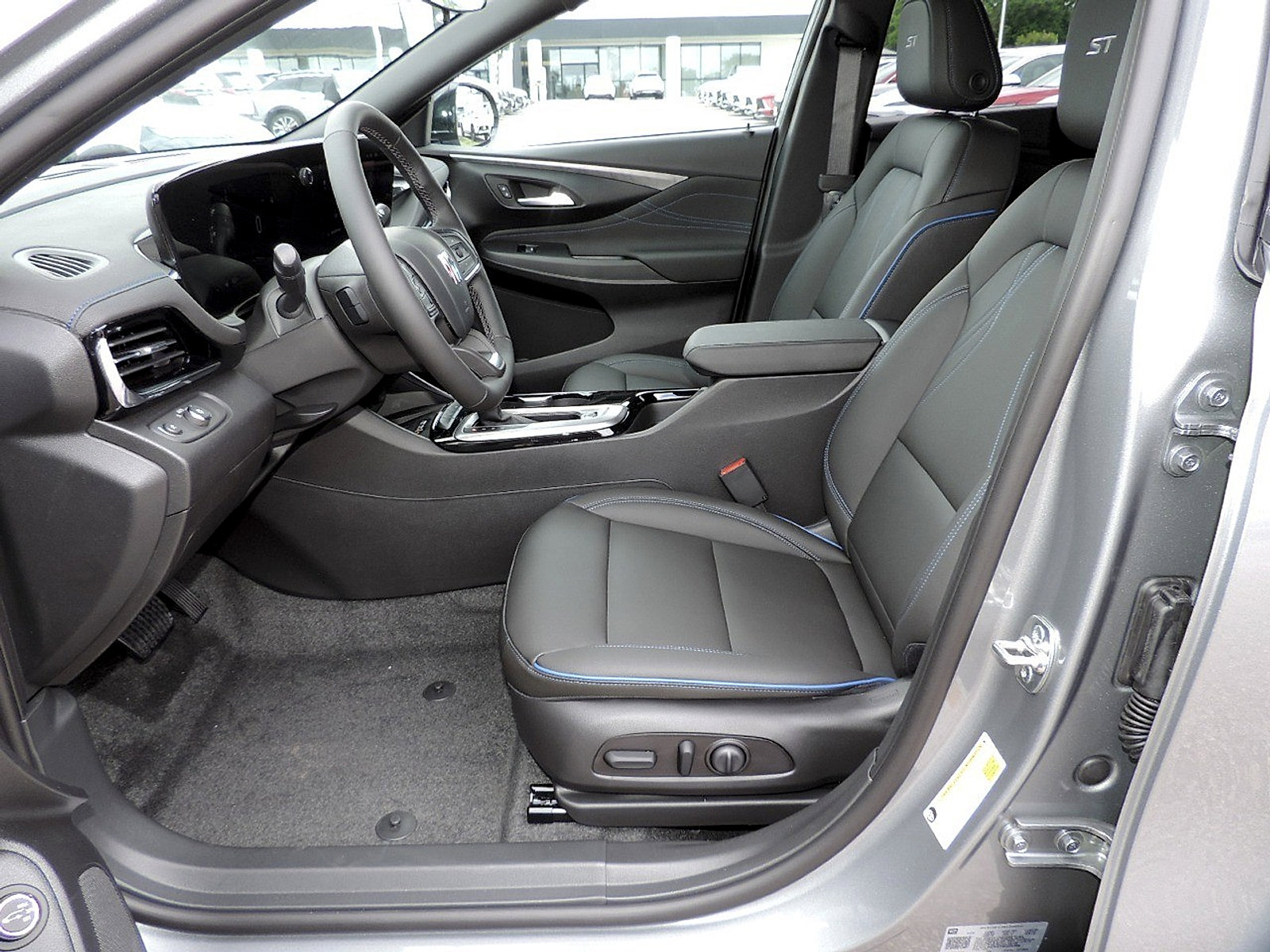 New 2026 Buick Envista Sport Touring w/ Convenience I Package FWD image 11