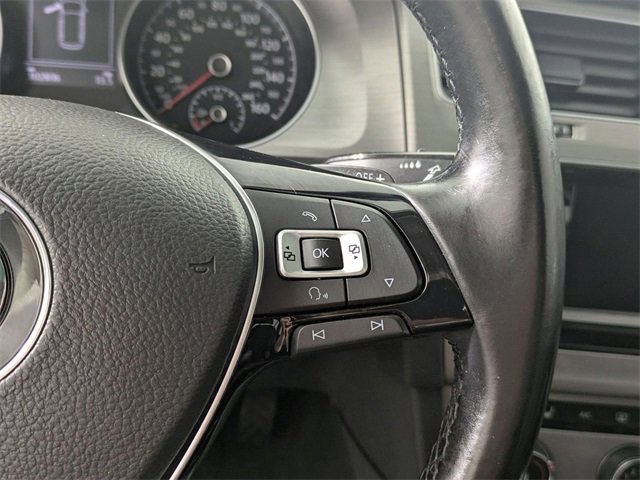 Used 2015 Volkswagen Golf SE image 19