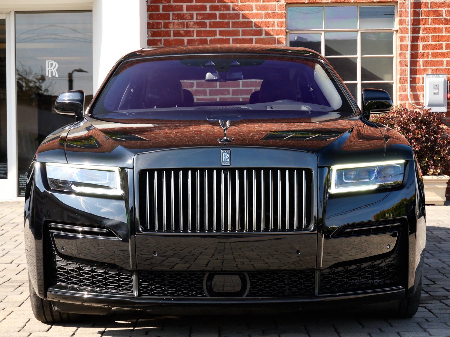 Used 2022 Rolls-Royce Ghost Black Badge image 5