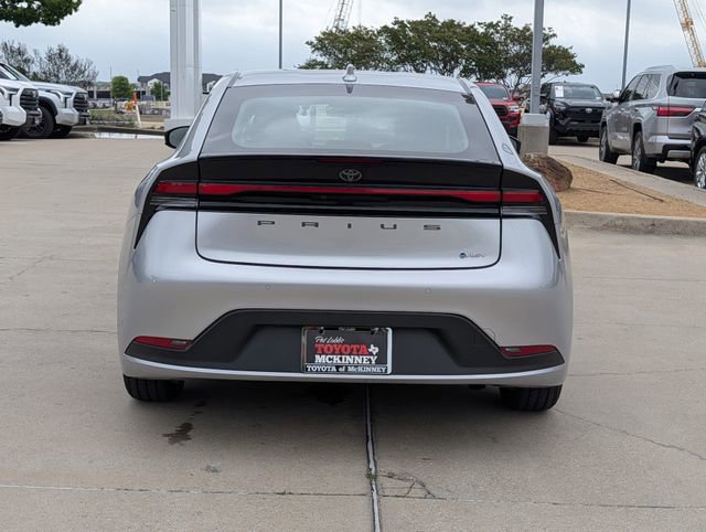 Used 2023 Toyota Prius LE image 6