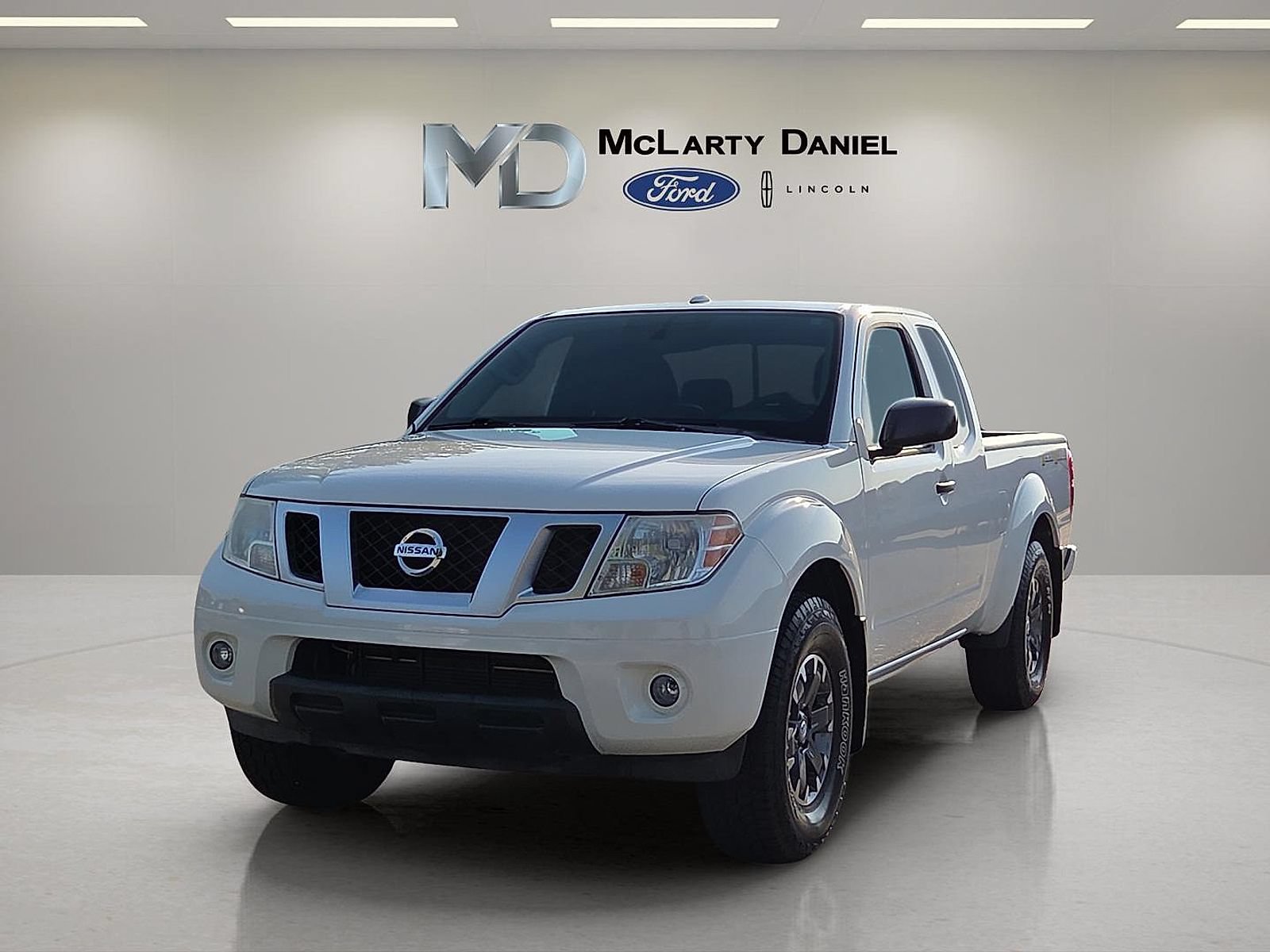 Used 2017 Nissan Frontier Desert Runner RWD video 2