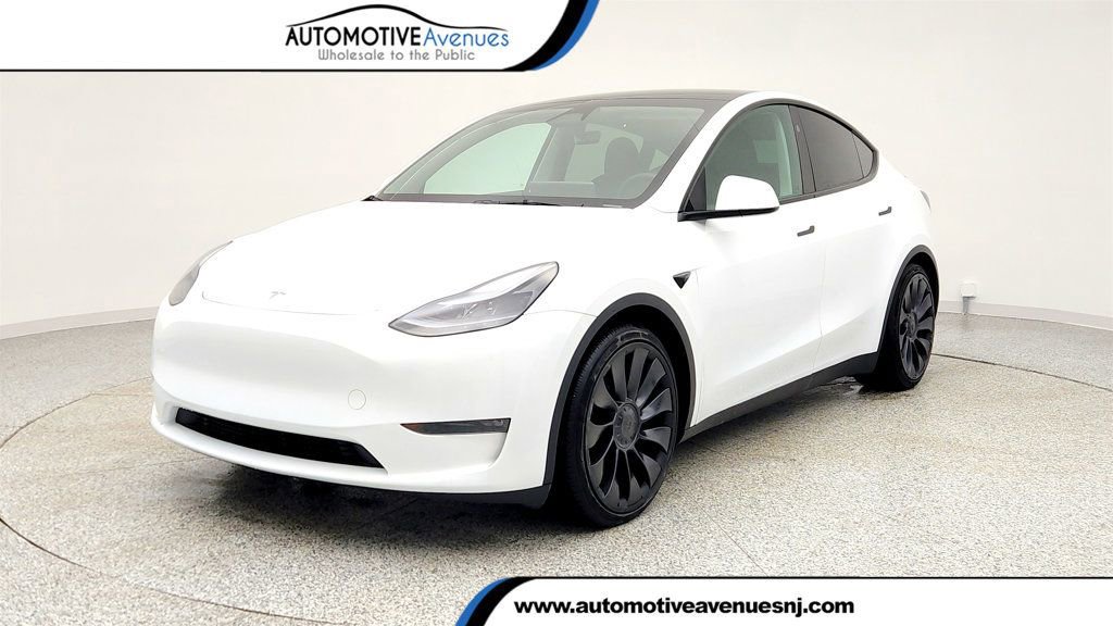 Used 2025 Tesla Model Y Performance image 1