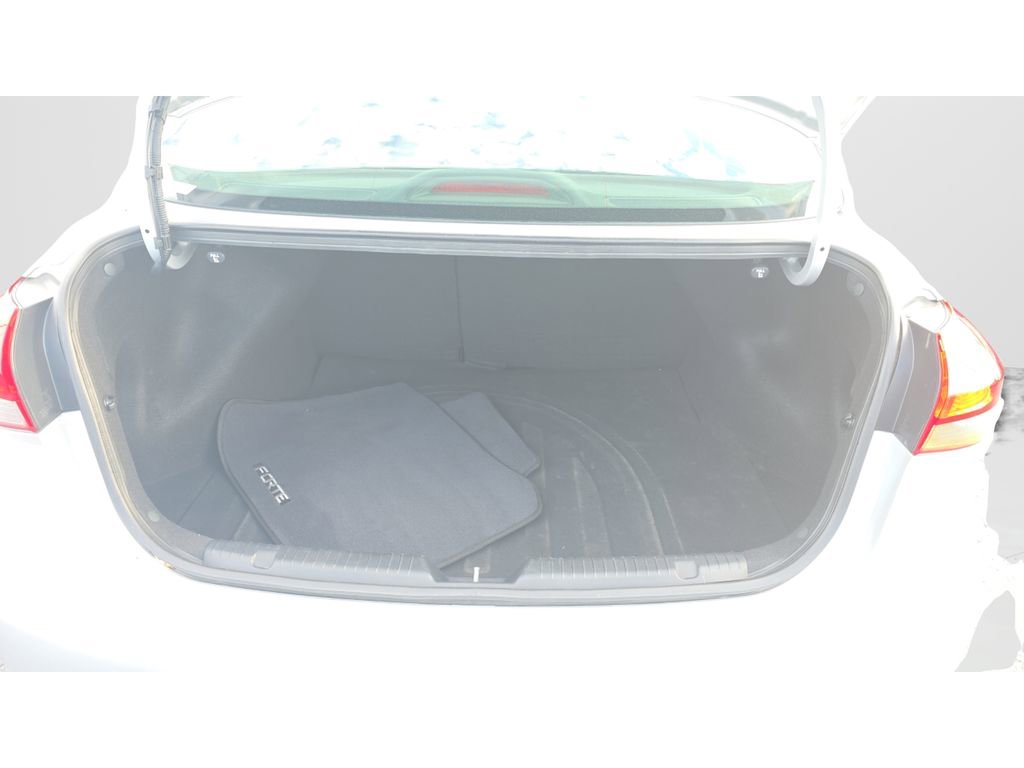 Used 2017 Kia Forte LX FWD image 9
