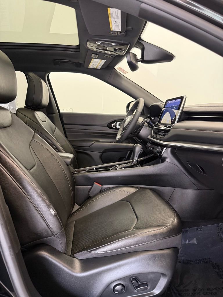 Used 2023 Jeep Compass Limited w/ Elite Group for (Red) Edition image 17