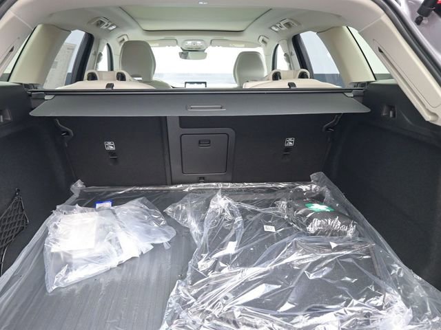 New 2026 Volvo XC60 B5 Ultra w/ Protection Package Premier image 32