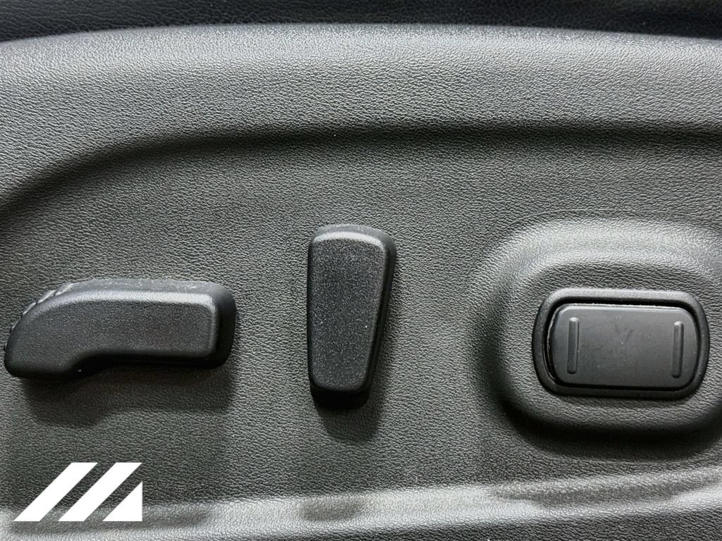 Used 2019 Nissan Pathfinder Platinum AWD/4WD image 21