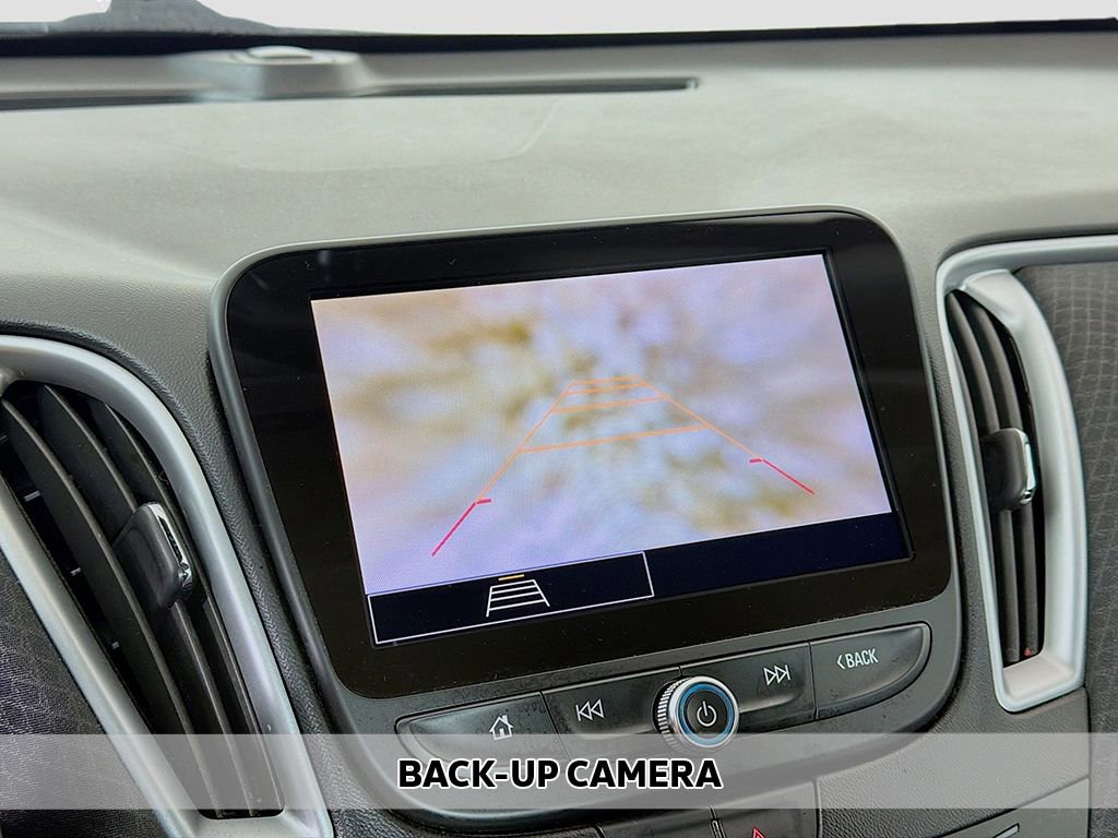 Used 2023 Chevrolet Malibu LT image 3