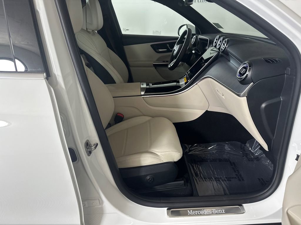 Certified 2026 Mercedes-Benz GLC 350e 4MATIC image 14