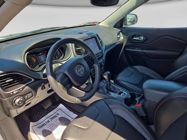 Used 2020 Jeep Cherokee Trailhawk AWD/4WD image 30