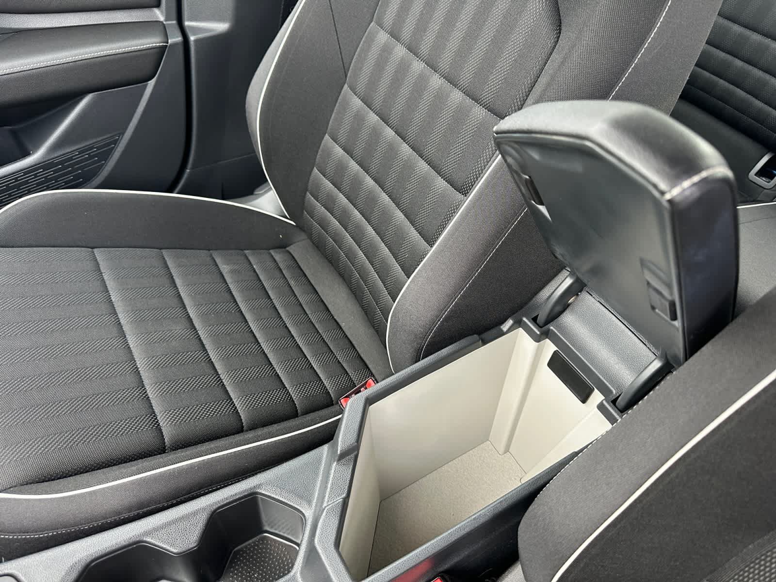 Used 2023 Volkswagen Jetta Sport FWD image 16