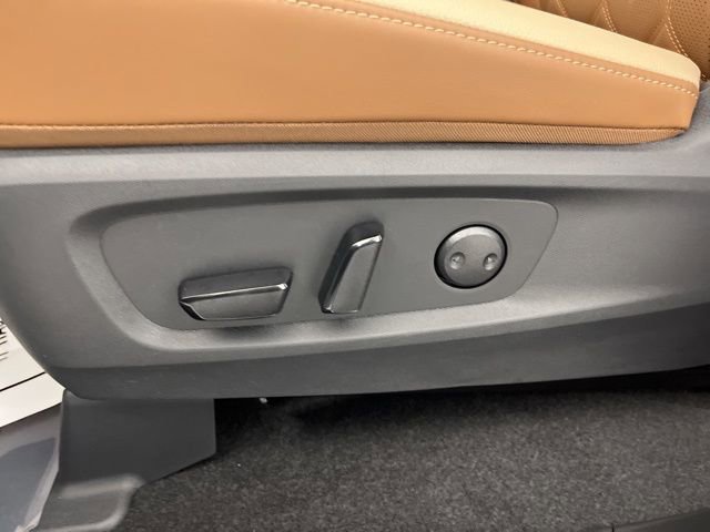 New 2026 Nissan Pathfinder Platinum image 32