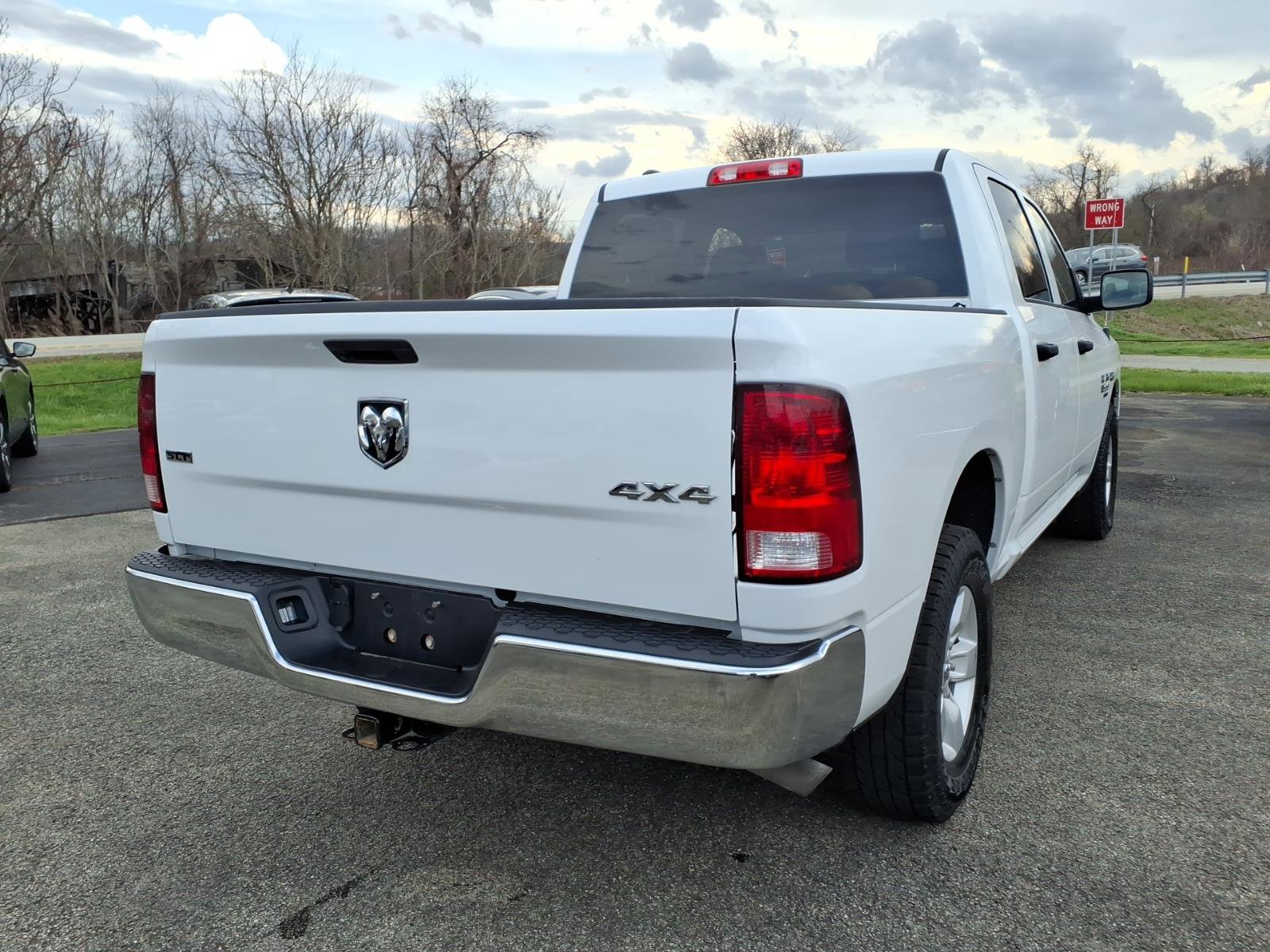 Used 2023 RAM 1500 Classic SLT w/ Protection Group AWD/4WD image 3