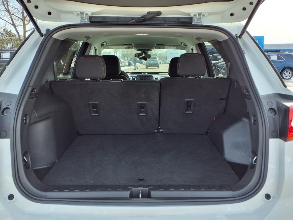 Used 2021 Chevrolet Equinox LT w/ LPO, Floor Liner Package image 8