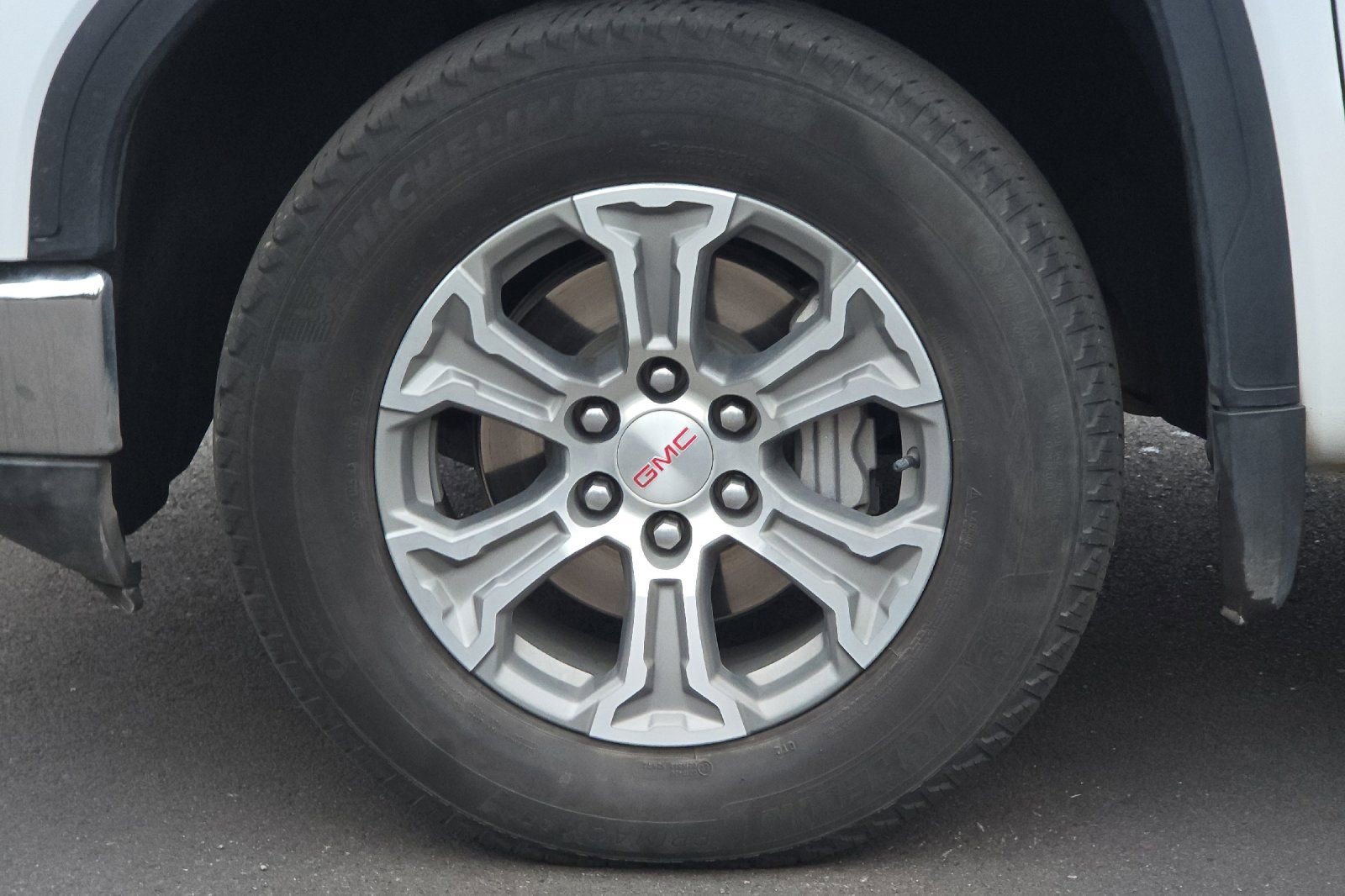 Used 2024 GMC Sierra 1500 SLT image 37