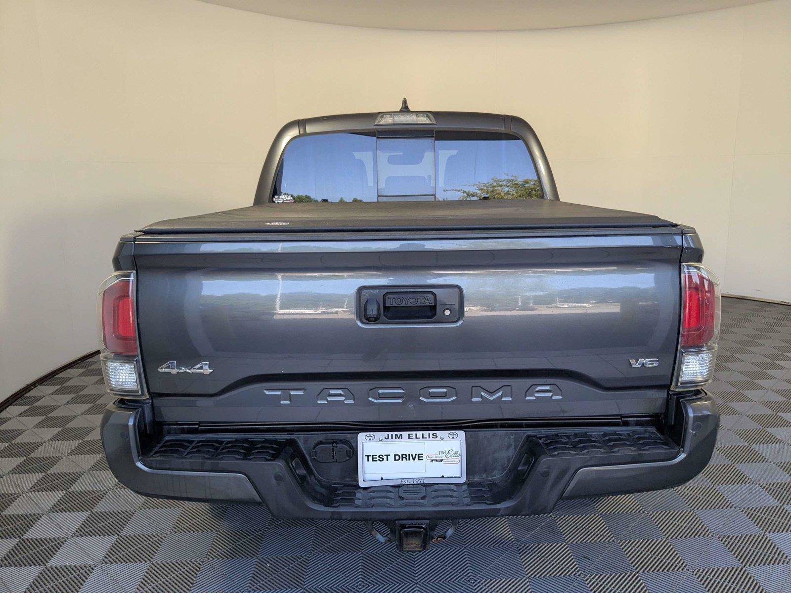 Certified 2022 Toyota Tacoma Limited AWD/4WD image 5