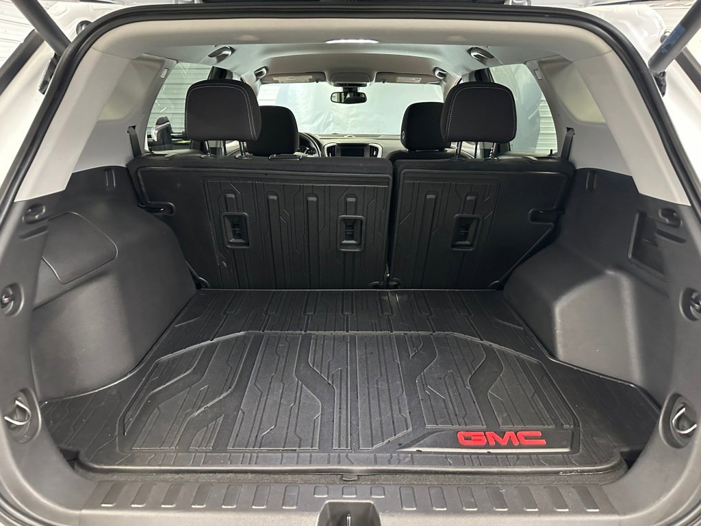 Used 2022 GMC Terrain SLE w/ Driver Convenience Package image 24