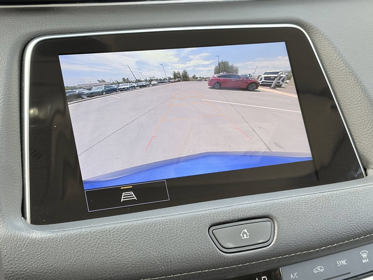 Certified 2022 Cadillac XT4 Premium Luxury FWD image 29