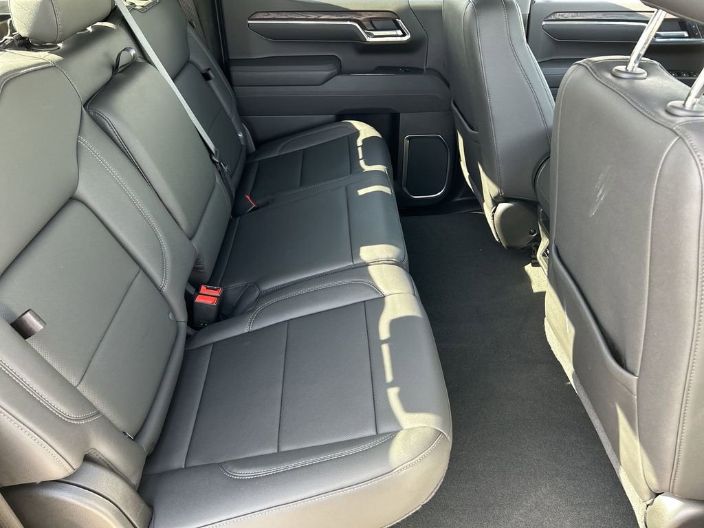 Used 2026 GMC Sierra 1500 SLT image 26