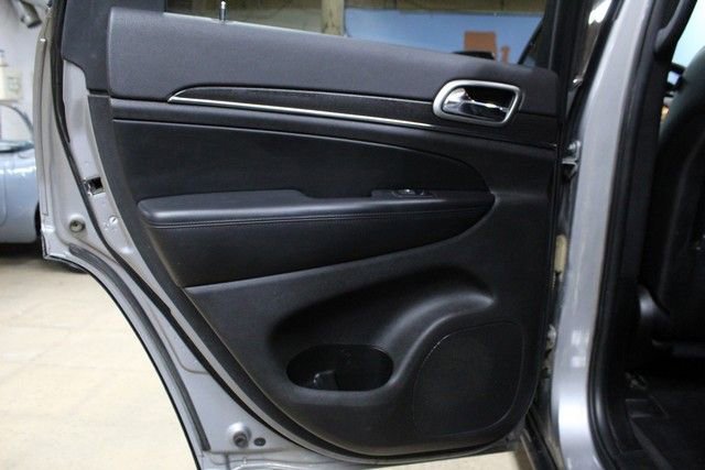 Used 2018 Jeep Grand Cherokee Limited image 15