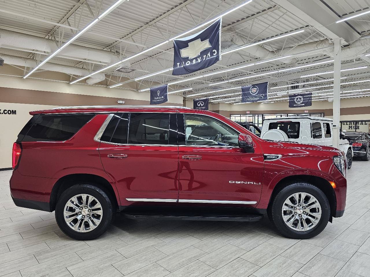 Used 2021 GMC Yukon Denali RWD image 5