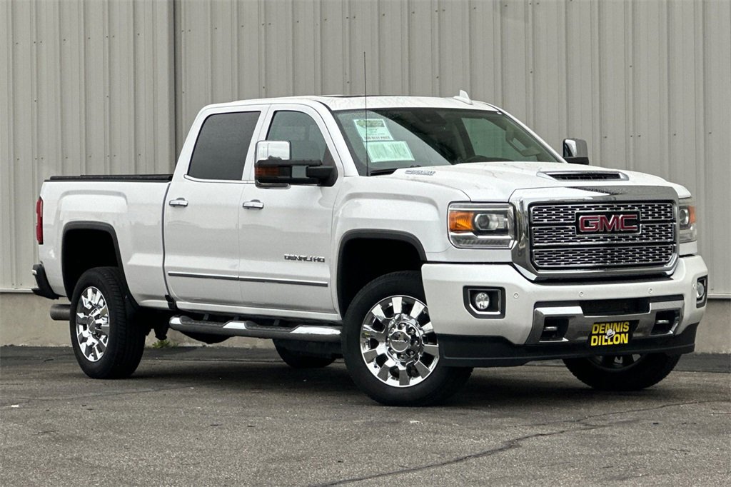 Used 2018 GMC Sierra 2500 Denali w/ Duramax Plus Package image 2