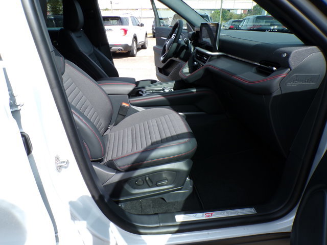 New 2026 Ford Explorer ST-Line image 31