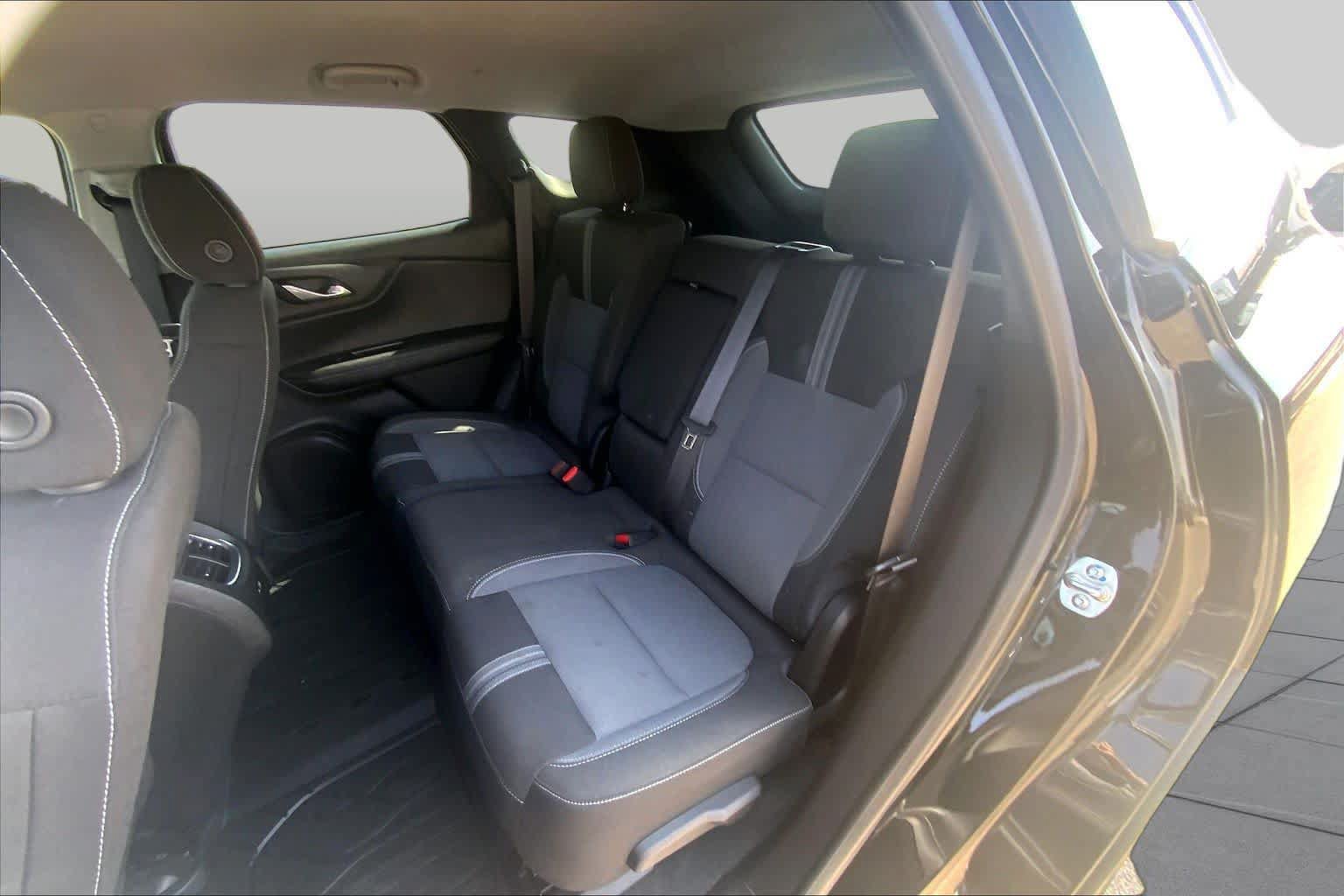 Used 2024 Chevrolet Blazer LT w/ Convenience Package FWD image 21